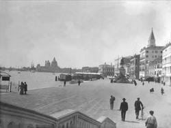 Havnen i nærheden af Marcuspladsen