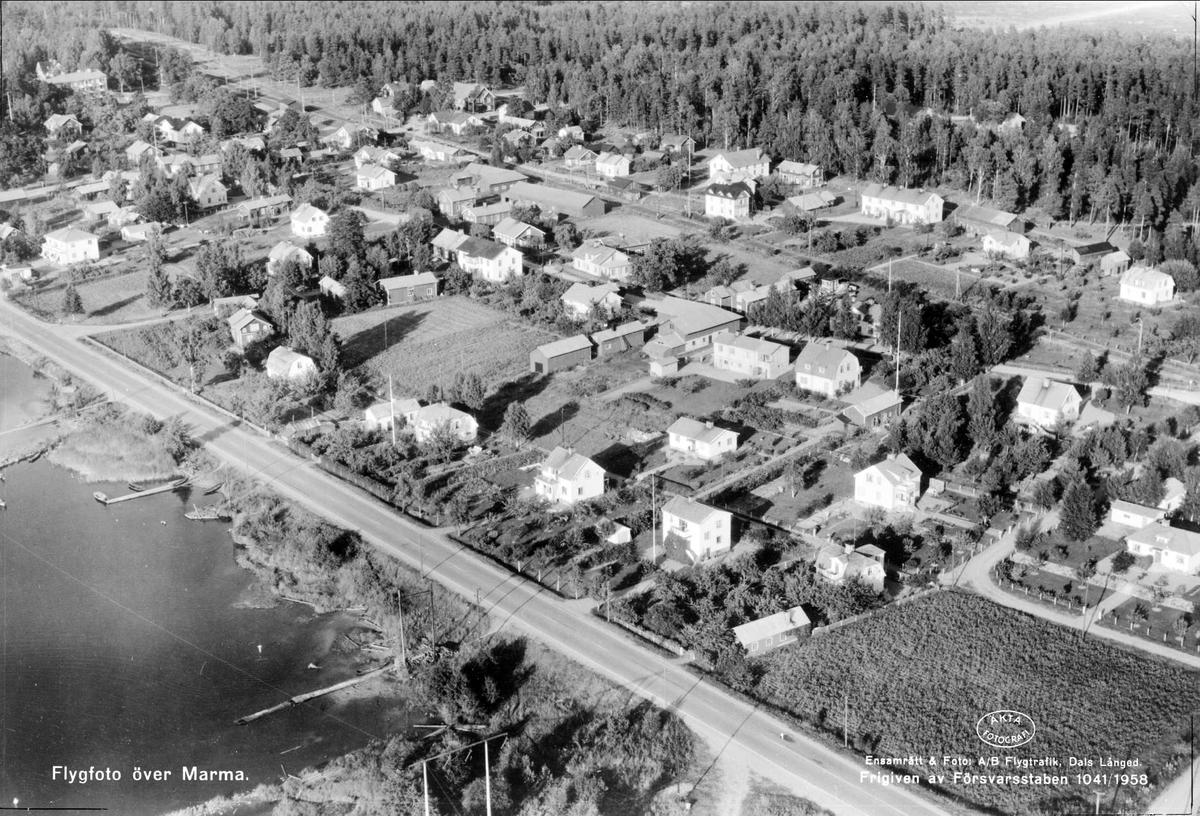 Flygfoto över Marma, Älvkarleby socken, Uppland 1958