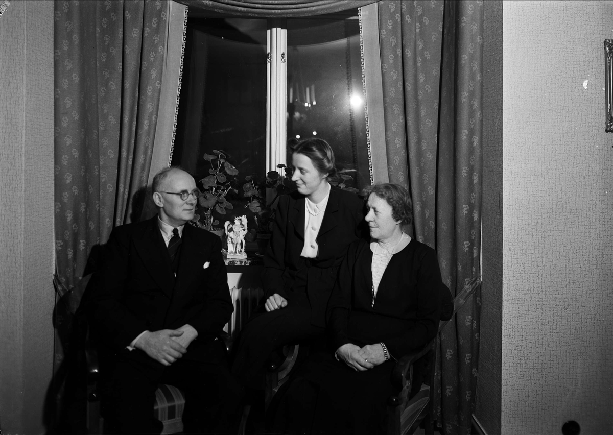 Familjen Karlsson i hemmet, Uppsala 1942