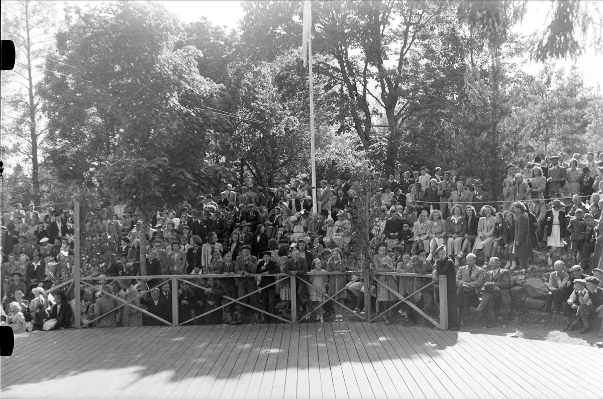 Nykterhetslogen Runebergs midsommarfest, Abrahamstorp, Alunda socken, Uppland 1944