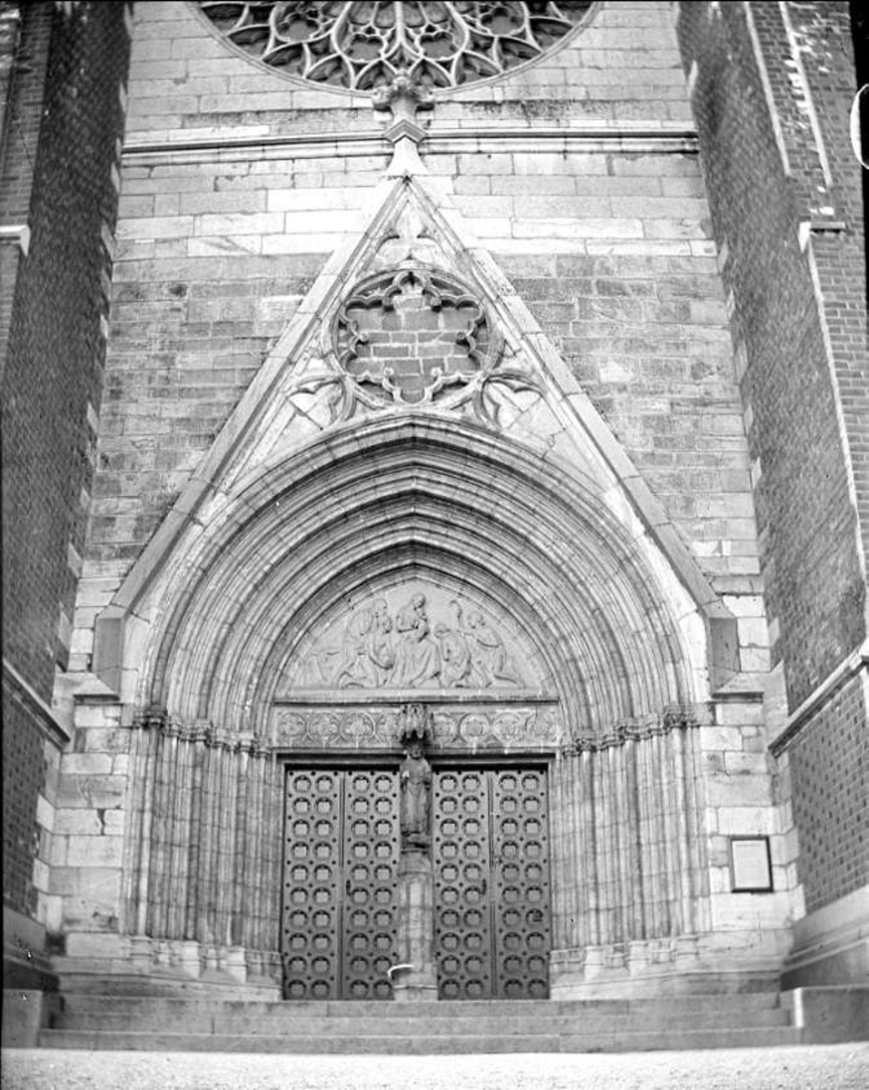 Norra portalen, Uppsala domkyrka