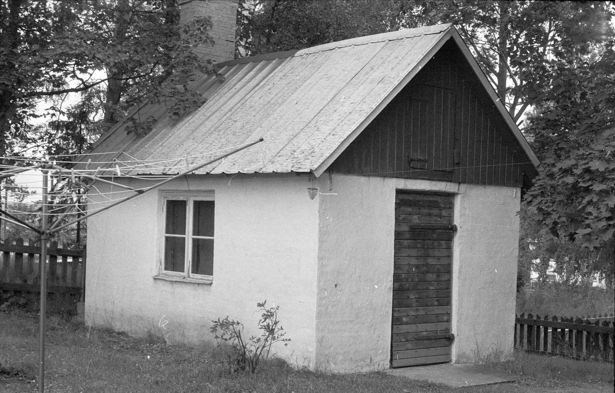 Före detta tvättstuga, Lövstalöts skola, Lytta 1:8, Lövstalöt, Bälinge socken, Uppland 1976