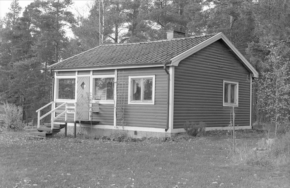 Sommarstuga, Enstalund, Fullerö 17:1, Gamla Uppsala socken, Uppland 1978