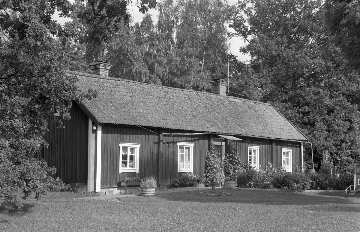 Bostadshus, Gåvstahagen, Rasbo socken, Uppland 1982