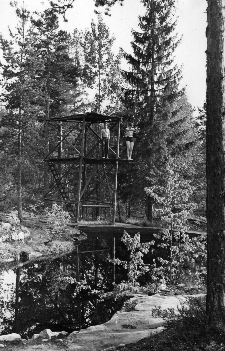 Diving tower at the Ruudhytta cabin.