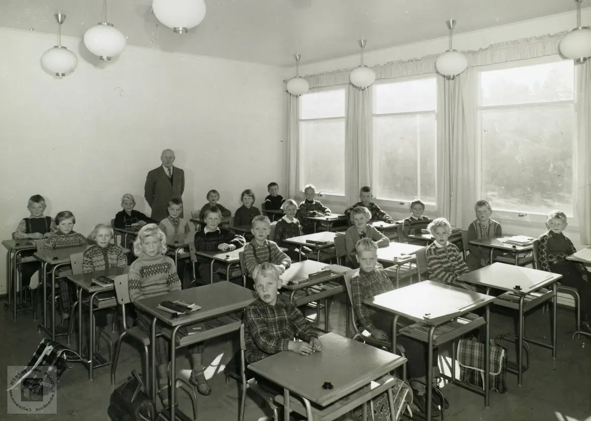 Elever ved Byremo skole, Grindheim.
