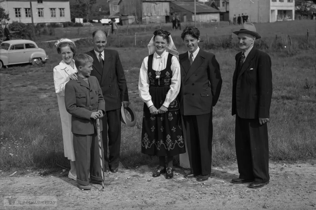 "Ørsta tur august 1953"..Anledningen var tur til Ørstamessa 1953.
