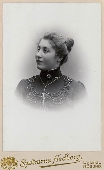Text på kortets baksida: "Alma Persson gift Olsson. Död i San Fransisko 1950".