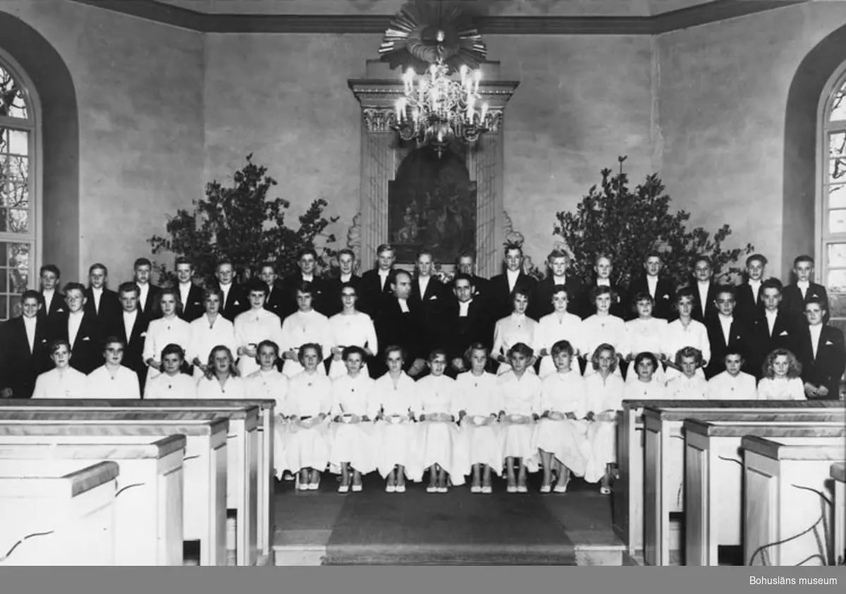 Konfirmationsgrupp i Stenkyrka 1956