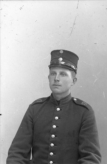 Enligt fotografens journal nr 1 1904-1908: "Bengtsson, nr 406 Backamo".