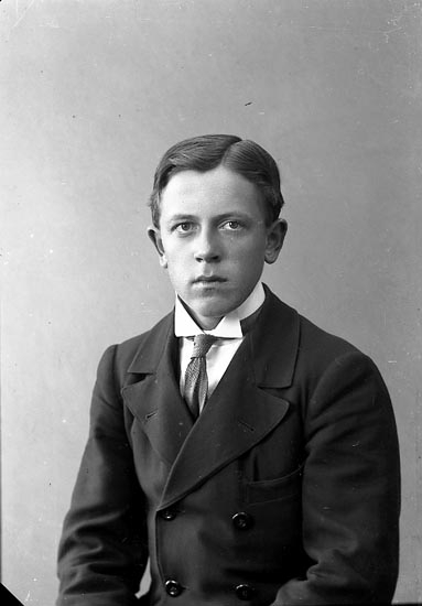 Enligt fotografens journal nr 3 1916-1917: "Stenborg, Anders Här".