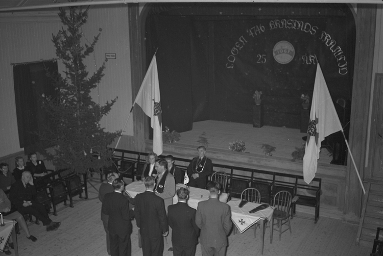 Text till bilden: "Logen Brastads Framtid 25 års jubileum. 1949.01.01"












i