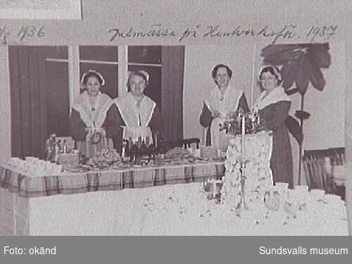 Martha-föreningens Julmässa i Hantverks-föreningens lokaler 1937.Kyrkogatan 26.
