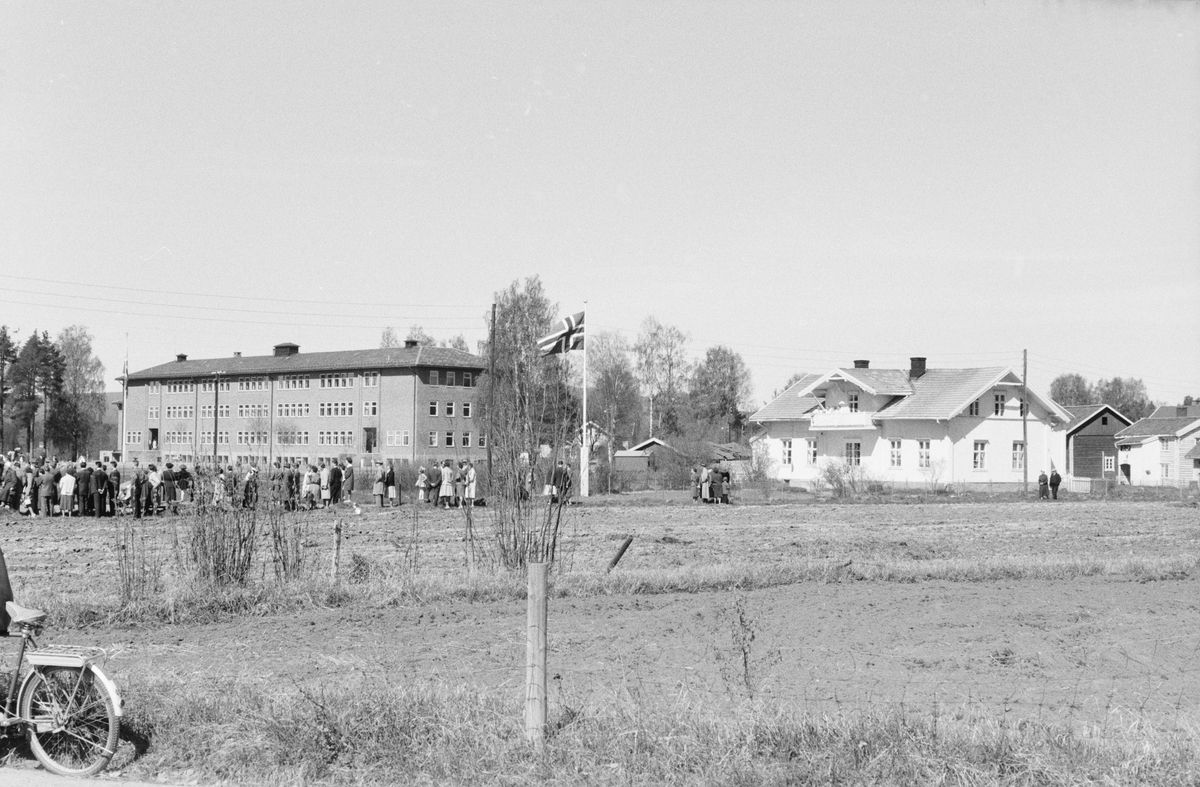17. mai. Elverum. 
 1962. Nye Folkvang, Nysted. 