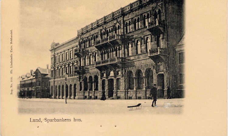 Enligt text på framsidan "Lund, Sparbankens hus".