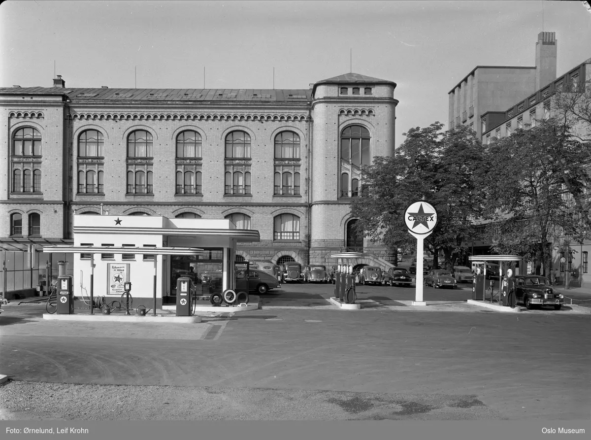 Caltex Bensinstasjon, Biler, Historisk Museum, Kontorbygning - Oslo 