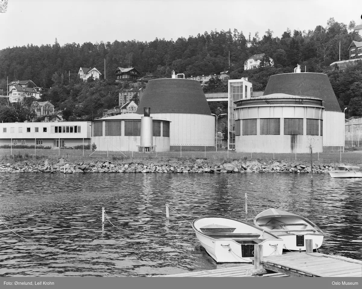 Oslo vann- og kloakkvesen, renseanlegg, villabebyggelse, fjord, småbåter