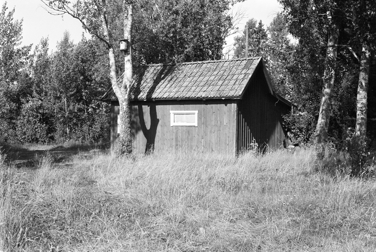 Garage, Björk, Klivinge 4:5, Rasbokils socken, Uppland 1982