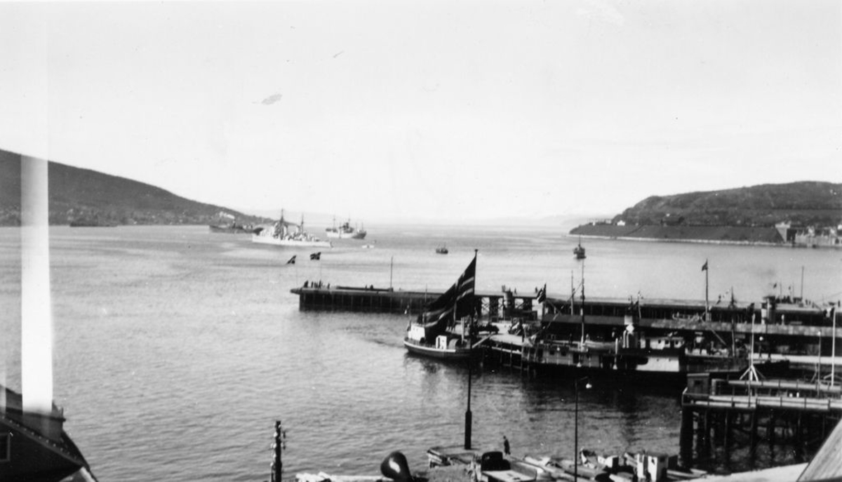 Narviks havn, kaier, båter, marinefartøy