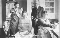 JO FLERE KOKKER JO MERE SPIRITUS