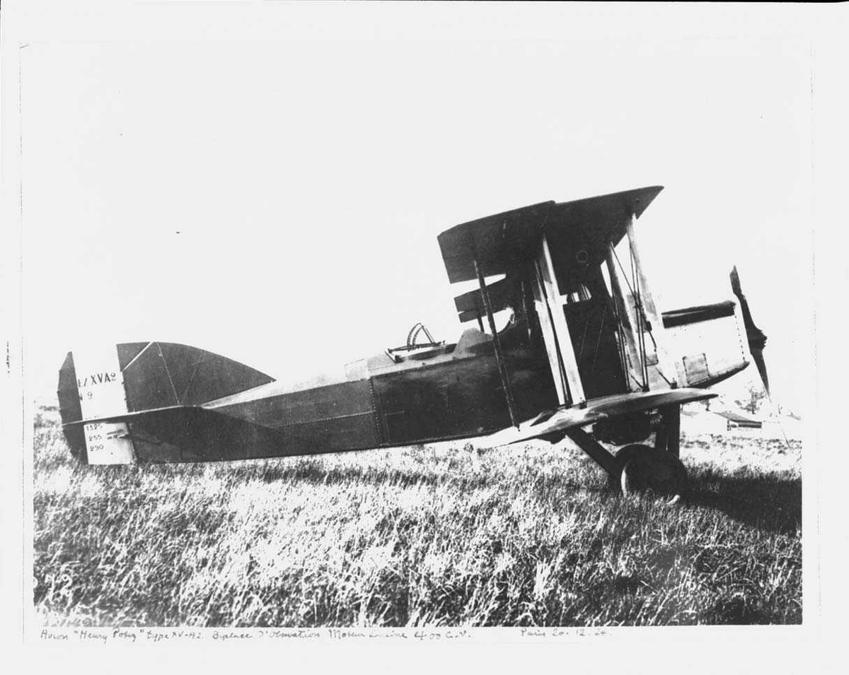 Ett fly på bakken, Potez XV A2