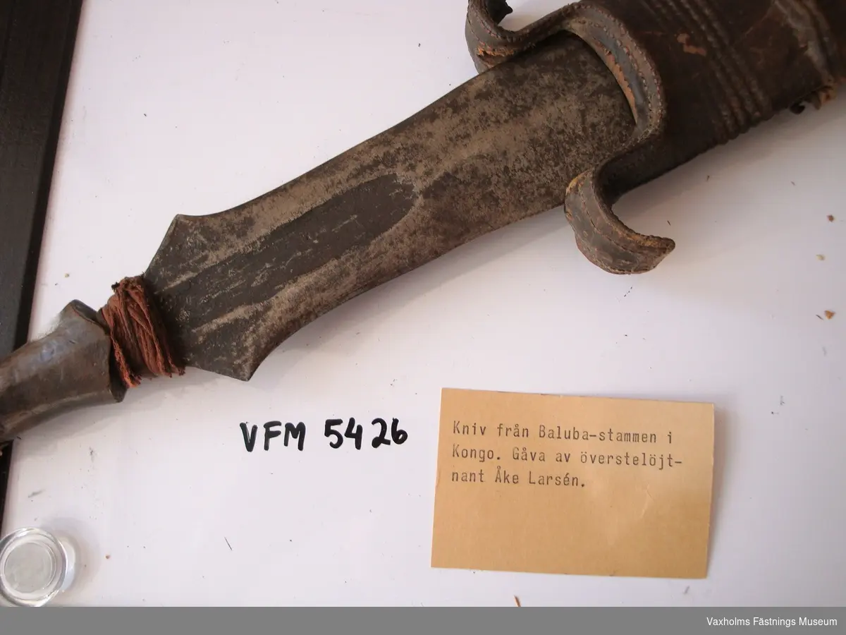 Kniv från Balubastammen i Kongo.
