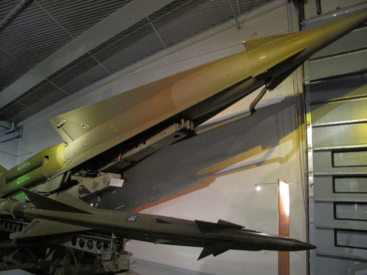 Utskytningsrampe NIKE Hercules M3A1 - Forsvarets museer / DigitaltMuseum