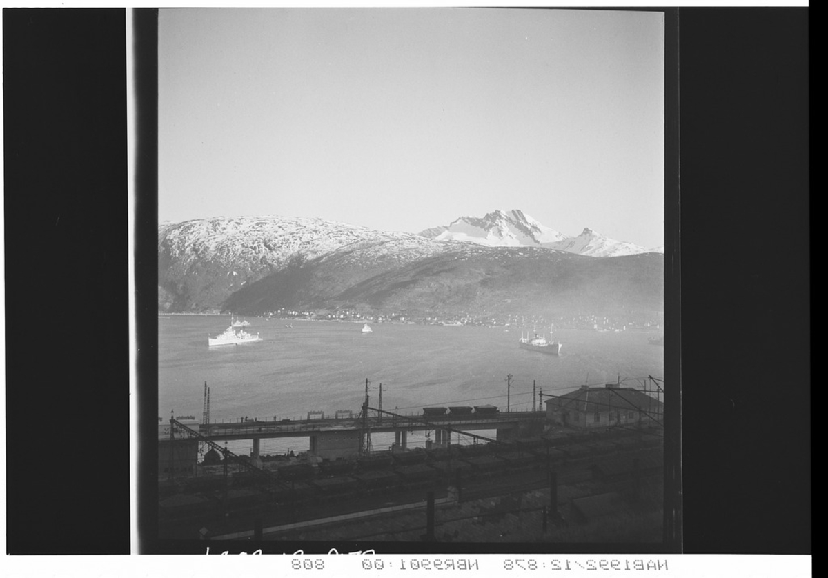 LKAB Viadukt.  Marinefartøy på Narvik havn Flåtebesøk