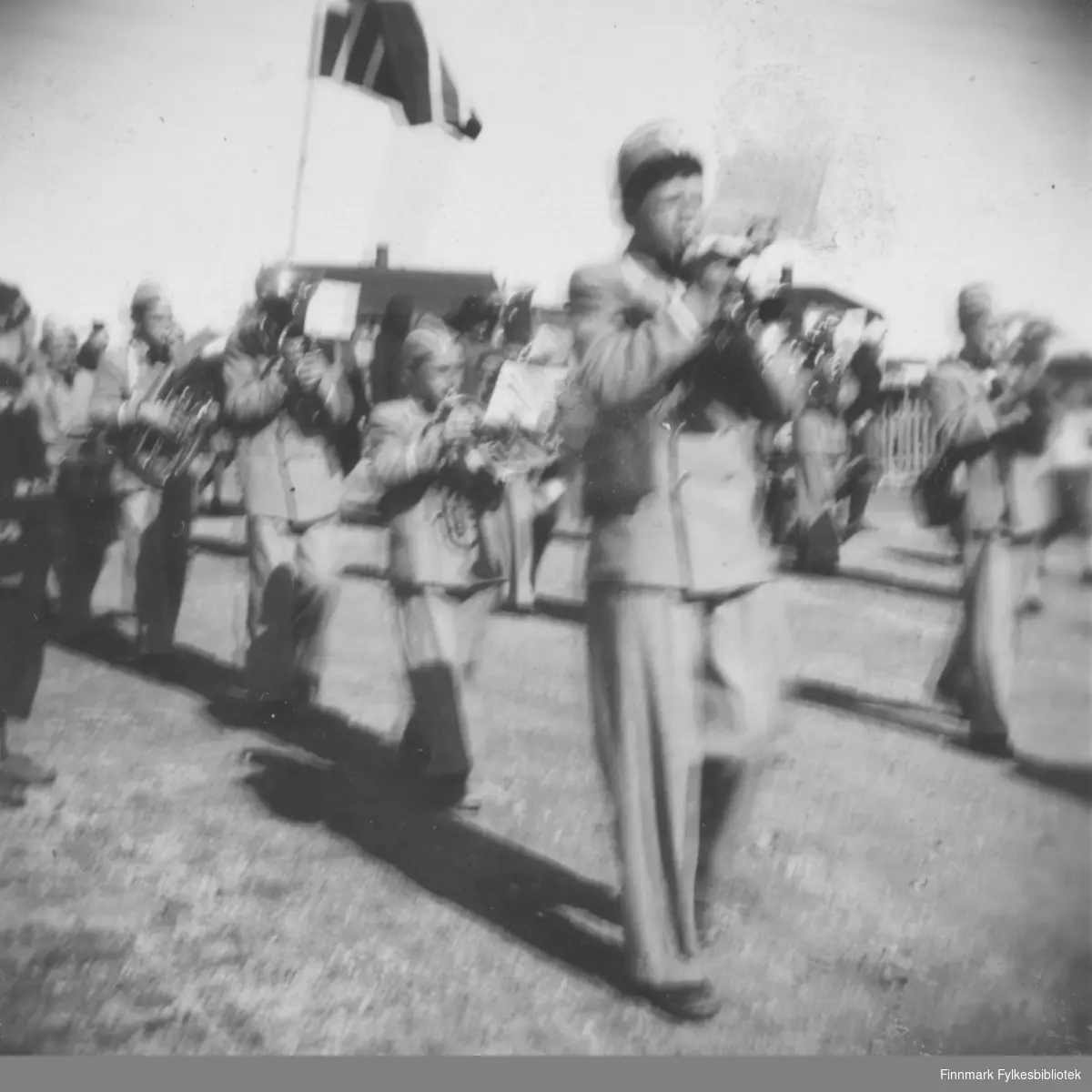 Musikkorps i Vadsøs gater, sommeren 1949