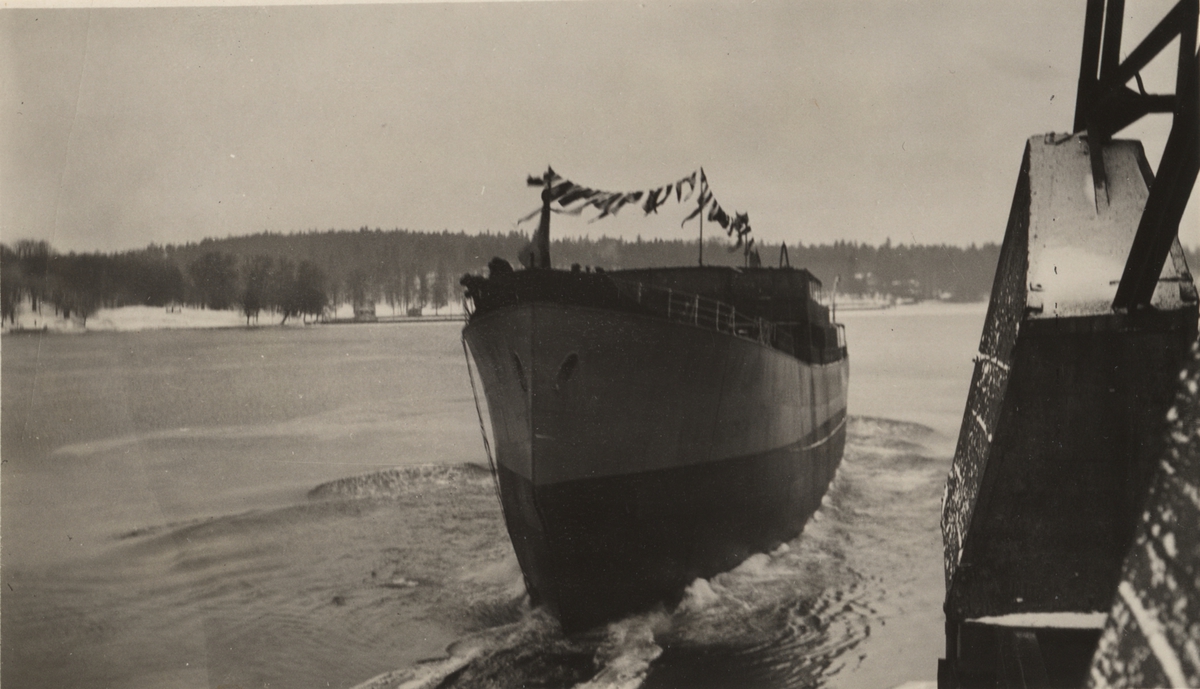 S/S RING löper av stapeln vid Finnboda Varv den 23.2.1927.
