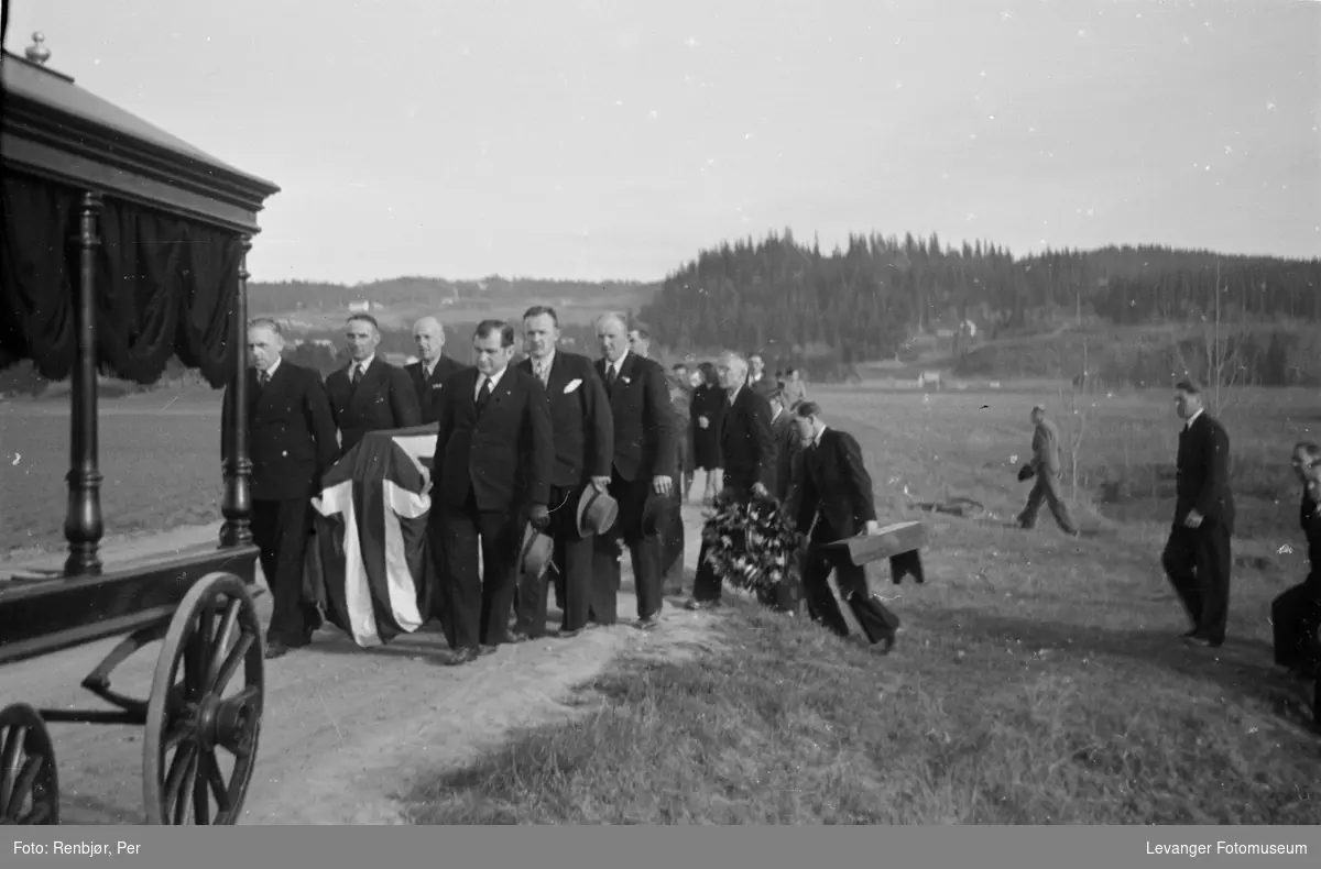 Flytting av levninger til russiske, sovjetiske krigsfanger fra Moan i Levanger til Levanger kirkegård.