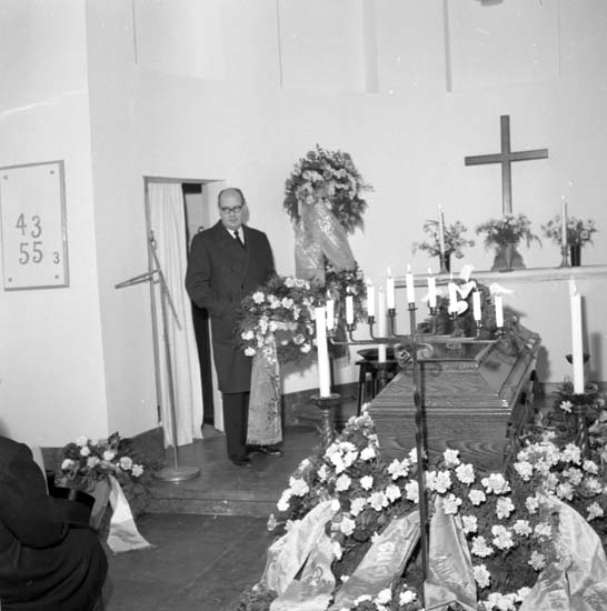 Enligt notering: "Alban Olssons begravning 21/12 1958".