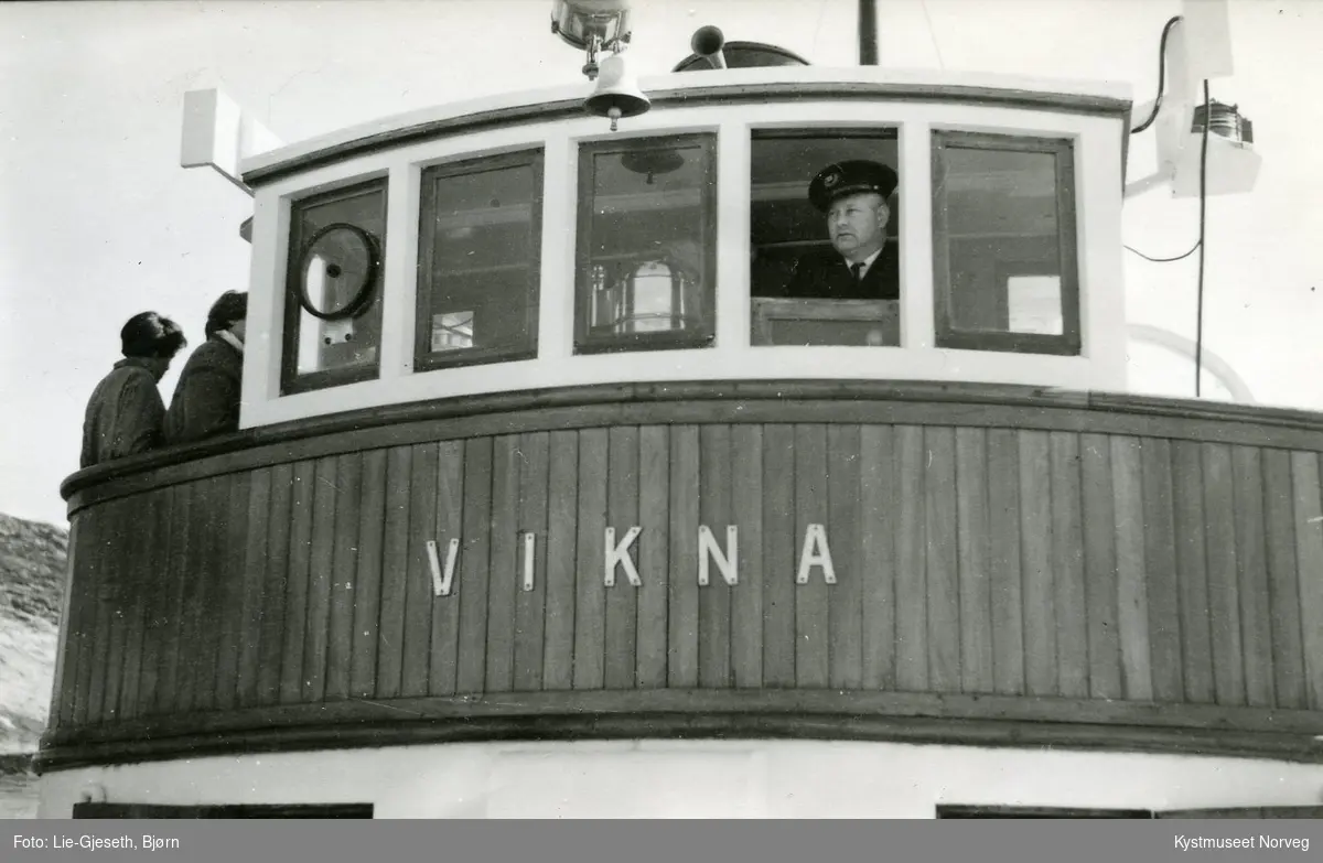 lokalbåten "Vikna" med skipper Anton Ramfjord