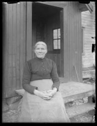 Peroline Hansen i Makkaur