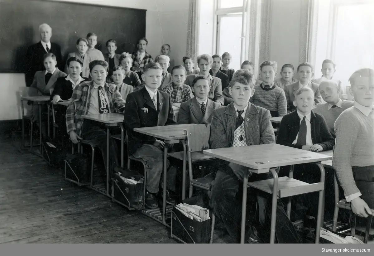 Storhaug Skole - Stavanger Skolemuseum   Digitaltmuseum