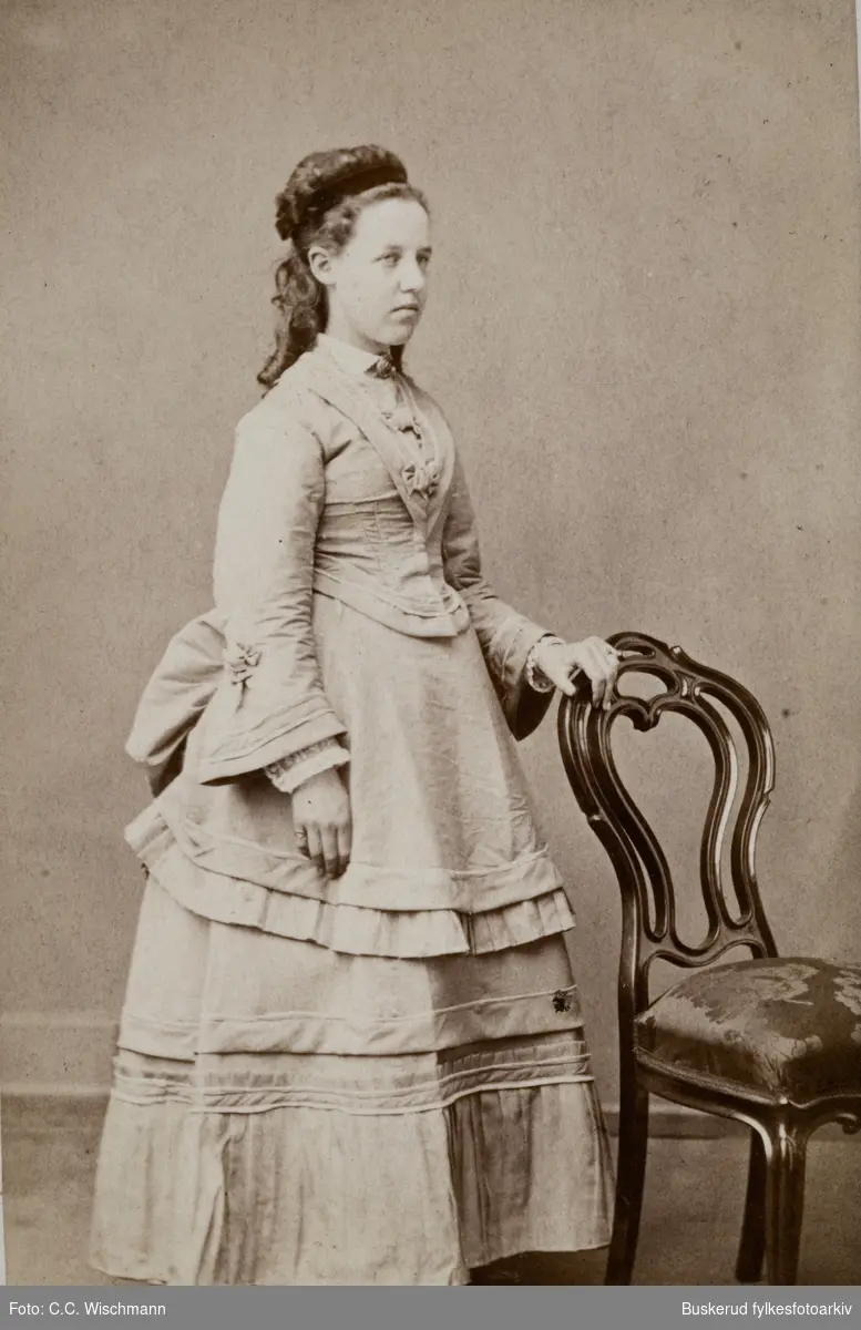 Alice Heitsmann
1853-1894

Visittkortalbum fra JKK Brockmannog Elisa og O.P. Moe