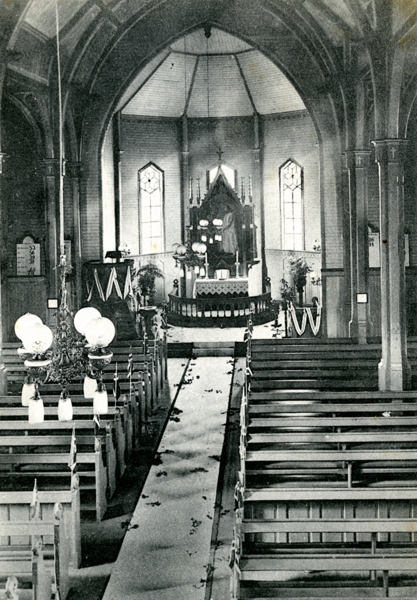 Interiør i Sortland kirke, fotografert av Wilhelm Lind