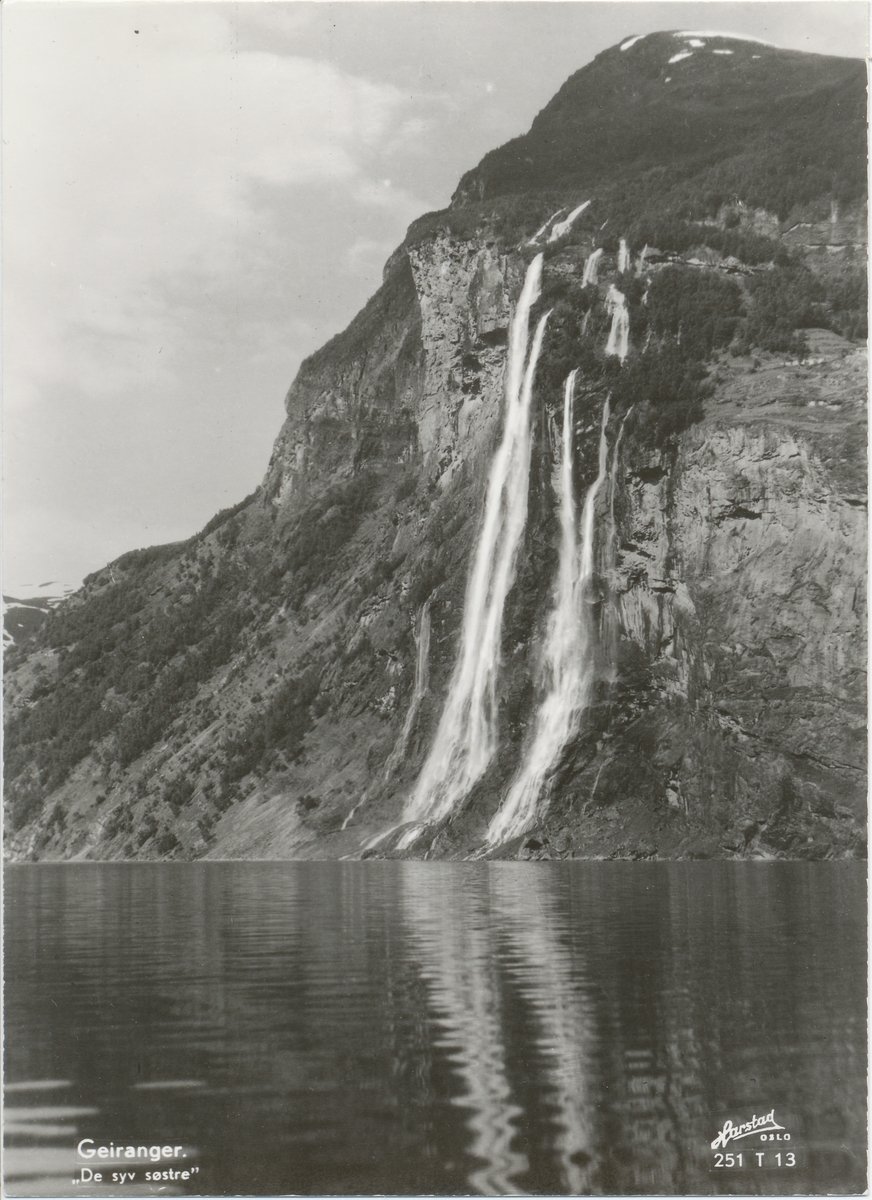 De syv søstre - Sunnmøre Museum / DigitaltMuseum