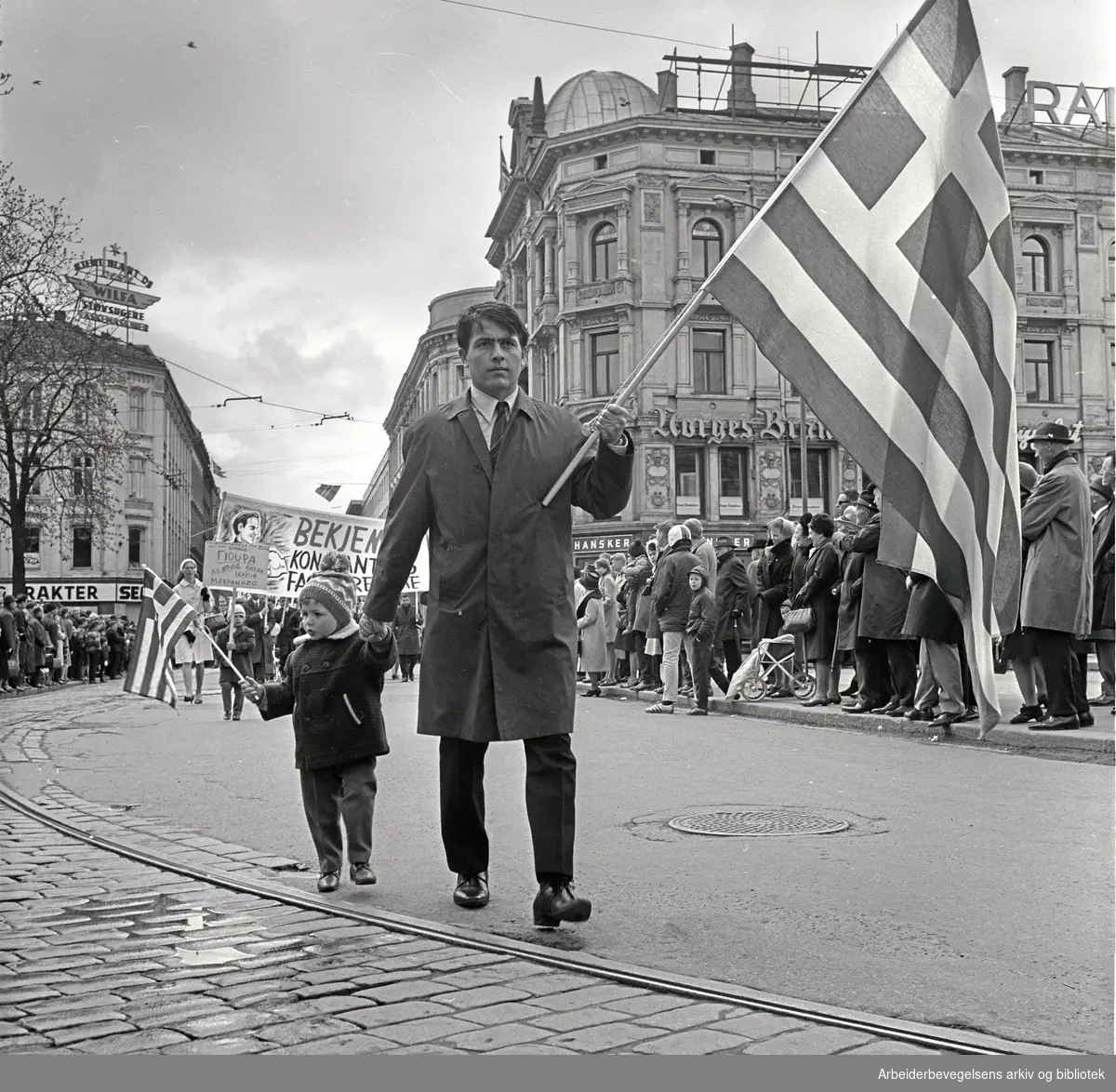 1. mai 1967 i Oslo.Greske statsborgere deltok i toget