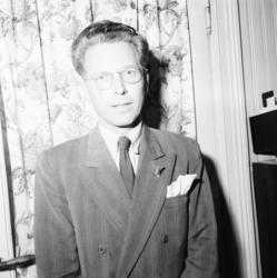 Vardens arkiv. "Rolf Janøy" 03.09.1953