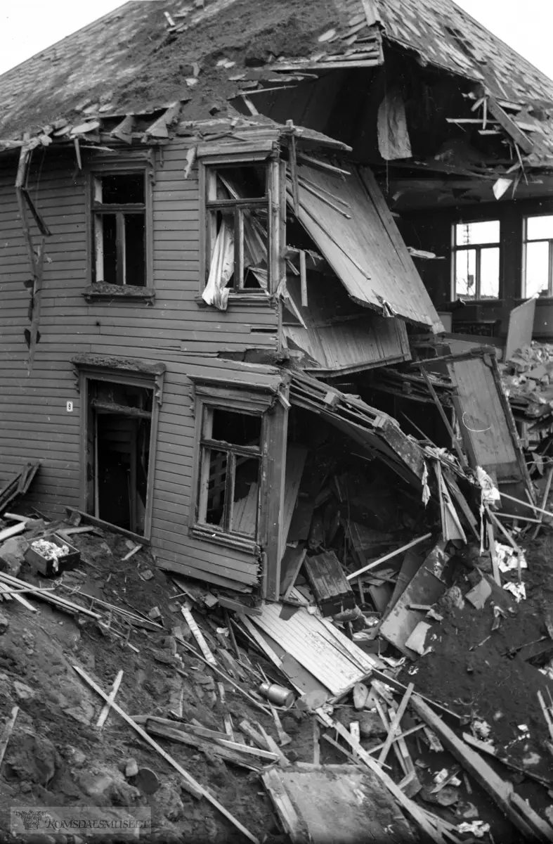 Holm sitt hus i Byfogd Motzfeldts gate bombet.