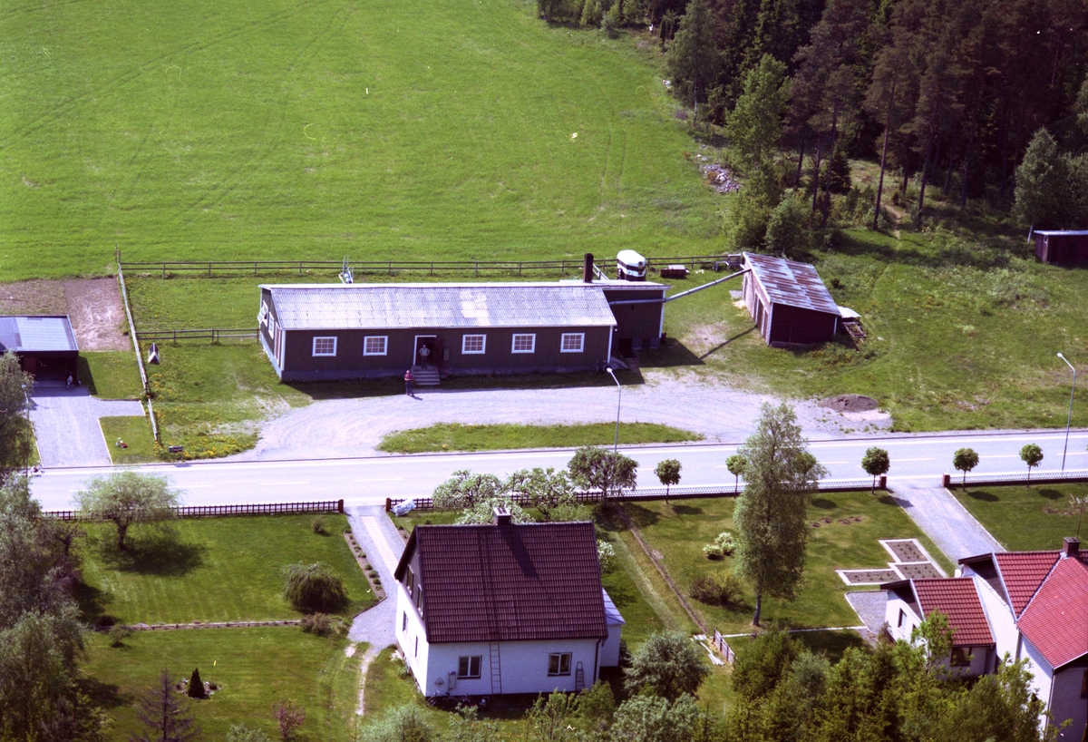 Flygfoto över fastighet på Hultagård 10 i Sävsjö kommun i Jönköpings län.
