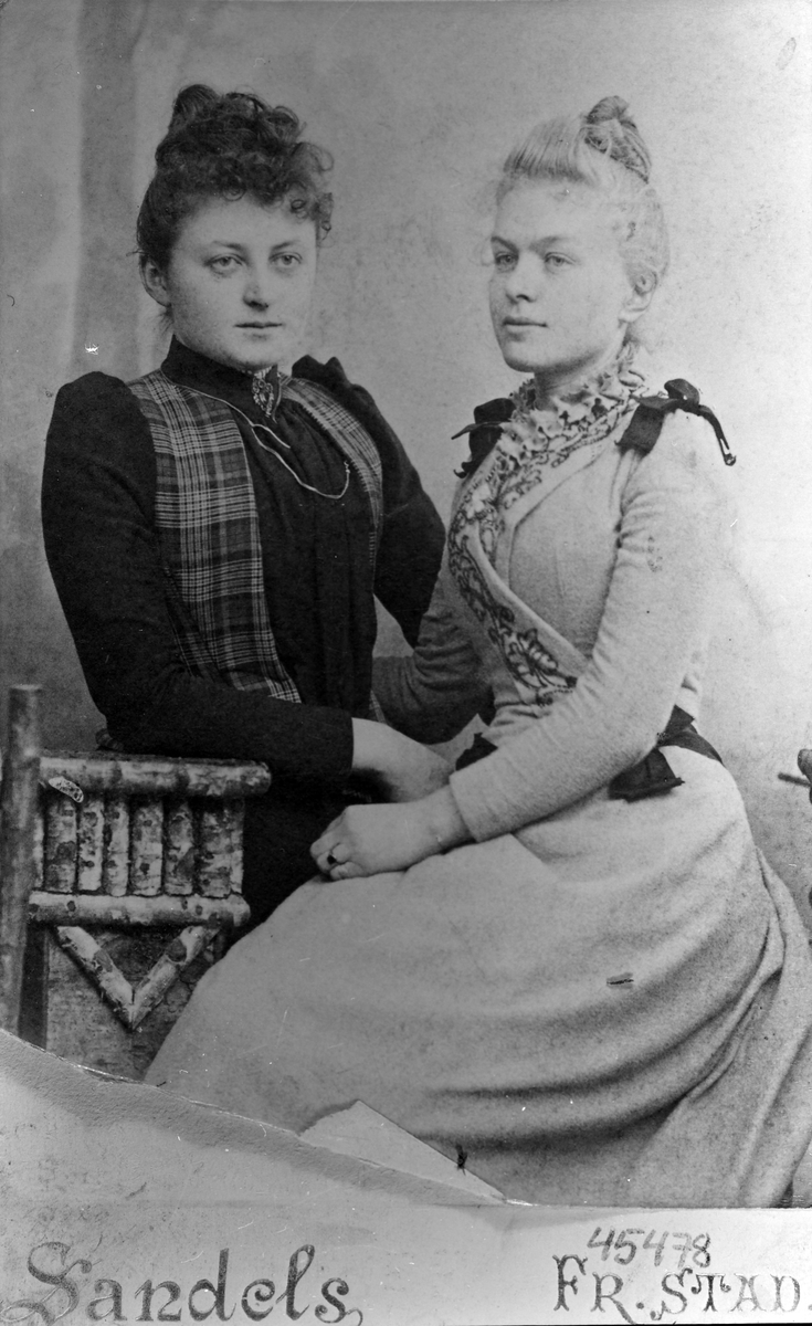 Portrett av to kvinner - Elisabeth Fugleberg og Rebecha Muller