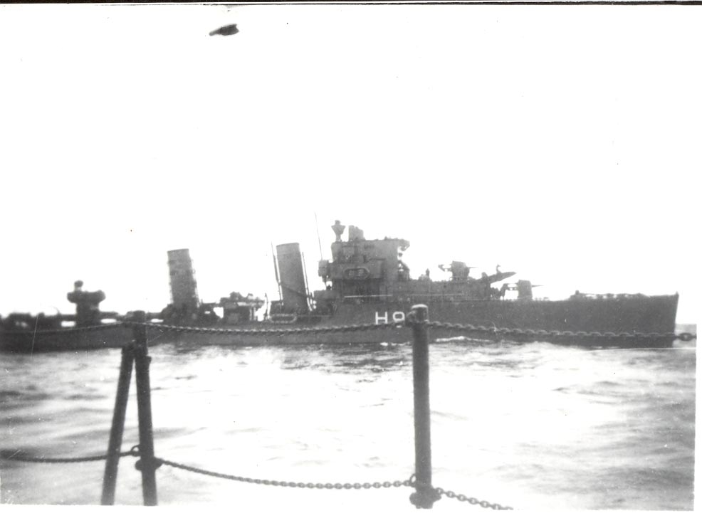 Engelsk fregatt på Hustadvika 8 april 1940.