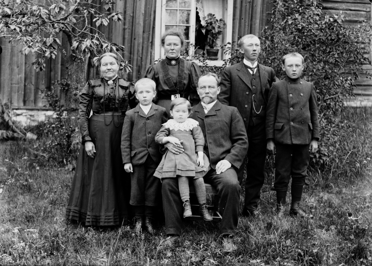Emil Haave med familie
