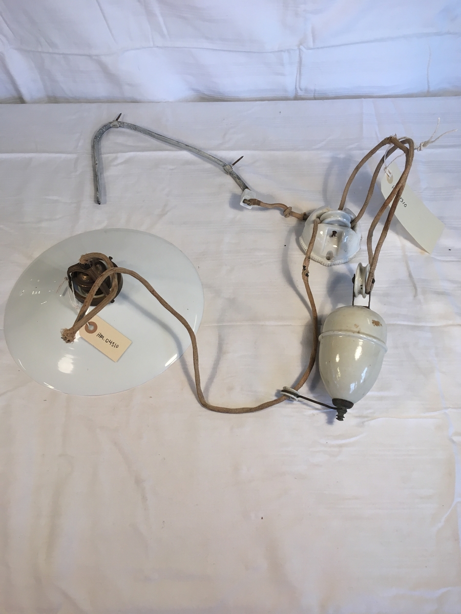 Skomakerlampe med lodd, porselen, metall