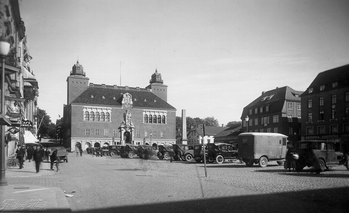 Stora Torget mot öster år 1931.