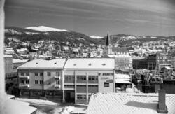 Molde by sett fra vest., "1 halvdel av april 1961"."vinterbi