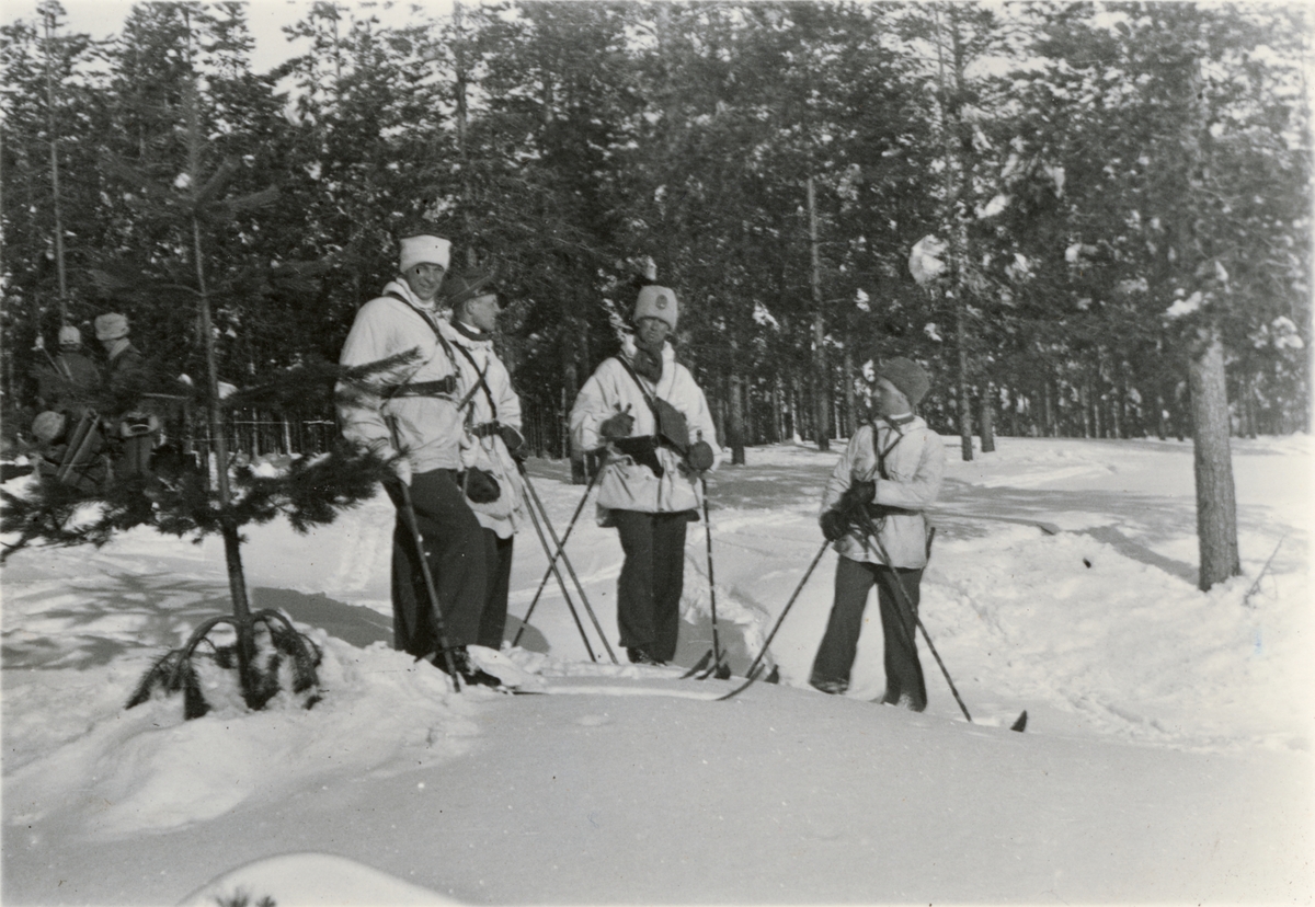 Text i fotoalbum: "Tideström, Wåhlin, Welin, Alvén".