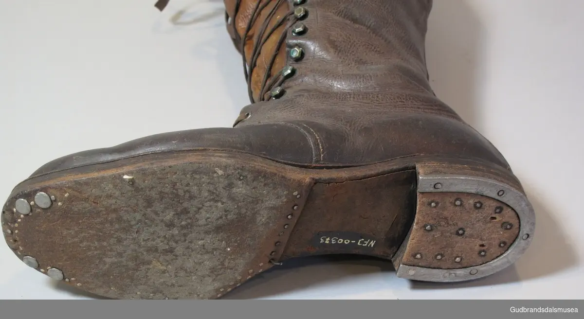 Støvler - Gudbrandsdalsmusea DigitaltMuseum
